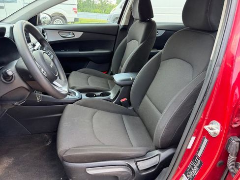 Used 2024 Kia Forte LXS FWD image 10