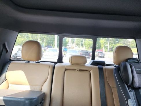 Used 2021 Ford F150 Lariat w/ Equipment Group 502A High AWD/4WD image 9
