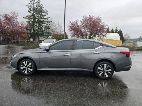 Used 2022 Nissan Altima 2.5 SV image 4