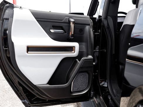 Used 2025 GMC Hummer EV 2X AWD/4WD image 20