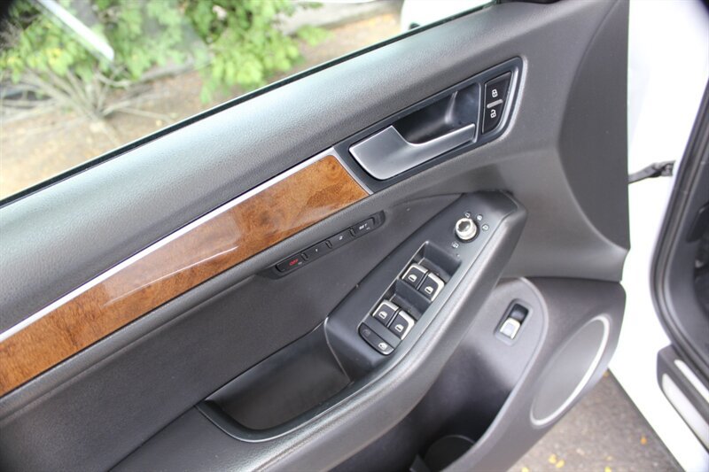 Used 2015 Audi Q5 2.0T Premium Plus w/ Technology Package AWD/4WD image 11