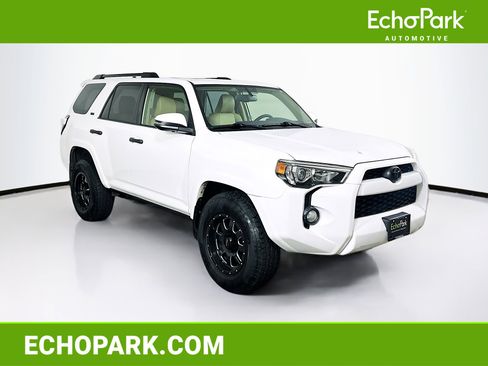 Used 2016 Toyota 4Runner SR5 Premium image 1