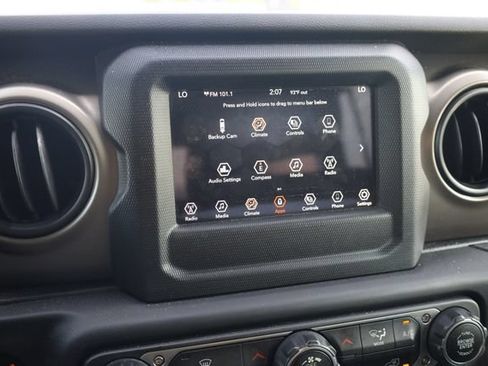 Used 2021 Jeep Wrangler Unlimited Sport AWD/4WD image 17