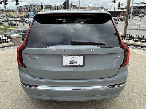 New 2026 Volvo XC90 T8 Plus w/ Protection Package AWD/4WD image 10