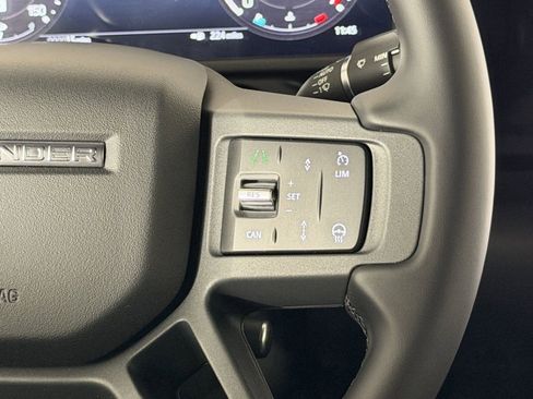 Used 2026 Land Rover Defender 110 S image 17