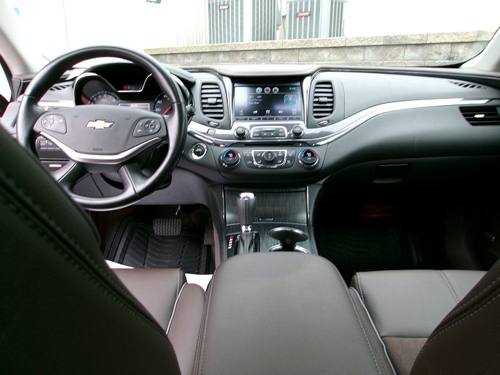 Used 2014 Chevrolet Impala LT FWD image 16