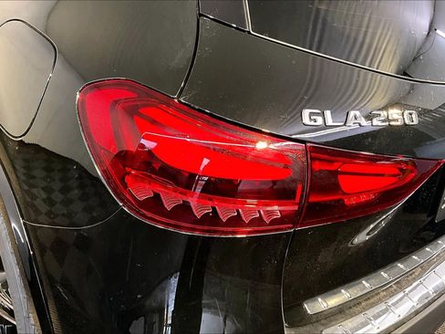 New 2026 Mercedes-Benz GLA 250 4MATIC image 5