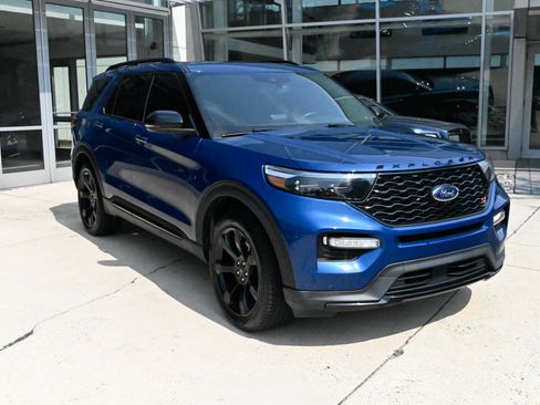Used 2023 Ford Explorer ST w/ Equipment Group 401A AWD/4WD image 3