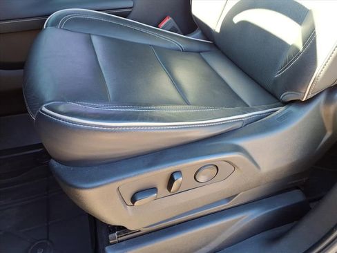 Used 2021 Chevrolet Tahoe Premier w/ Premium Package image 20