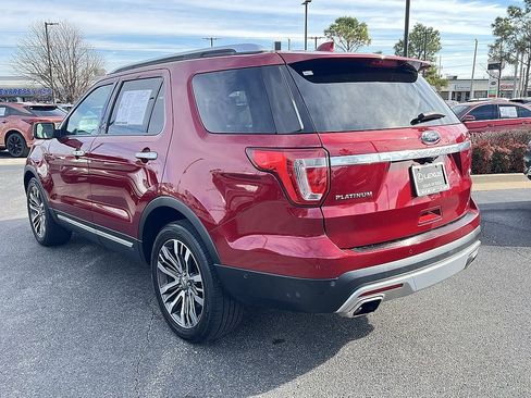 Used 2017 Ford Explorer Platinum image 5