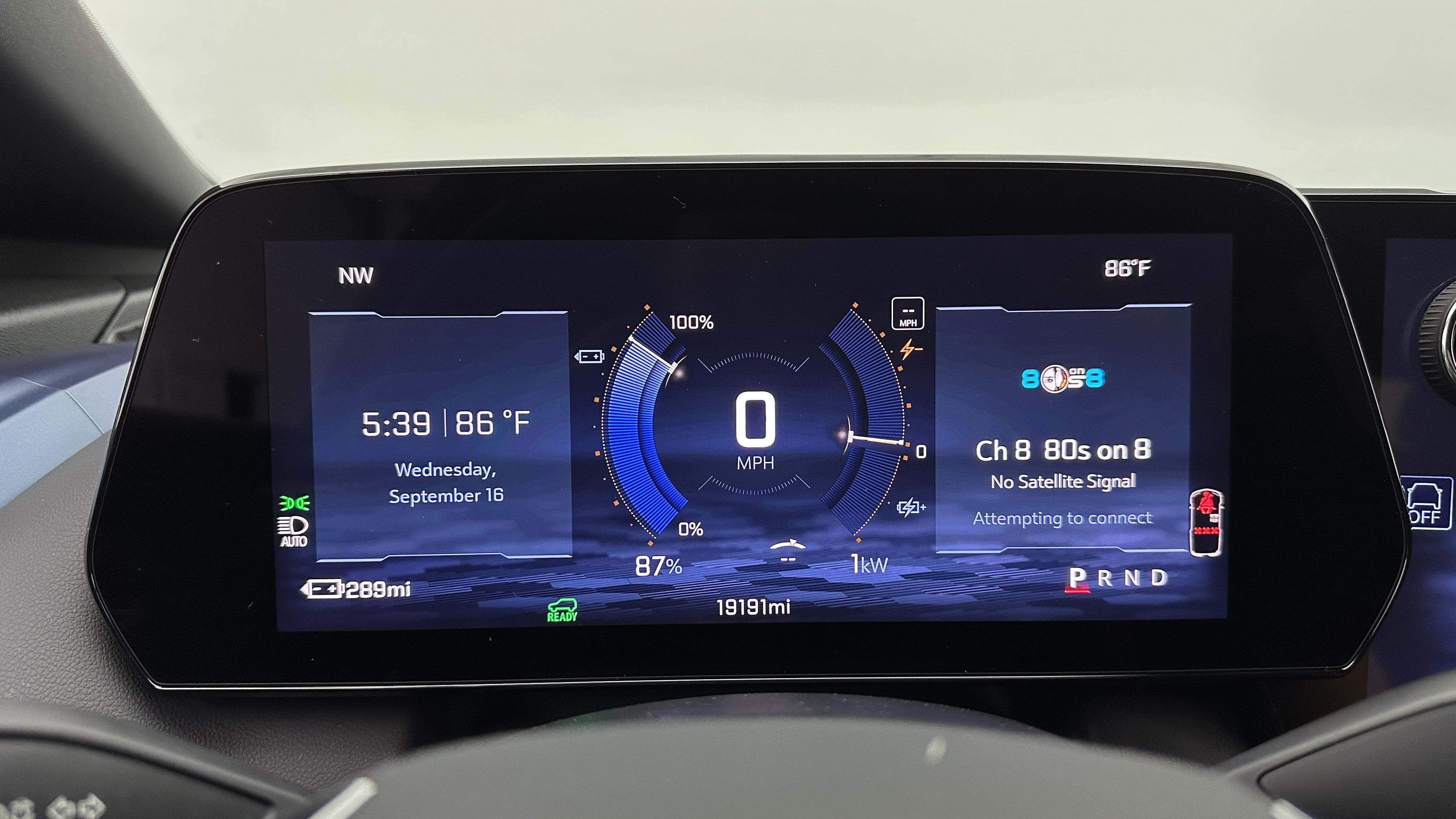 Used 2024 Chevrolet Equinox EV LT FWD image 15