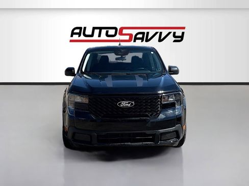 Used 2025 Ford Maverick XLT w/ Equipment Group 301A image 2