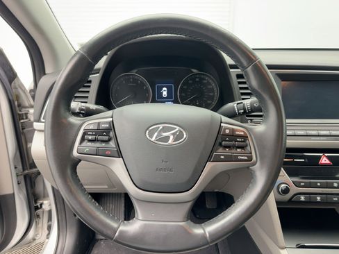 Used 2018 Hyundai Elantra Value Edition image 18