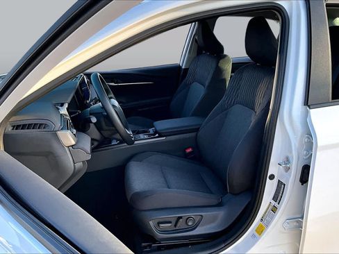 Used 2026 Toyota Camry LE w/ Convenience Package FWD image 8