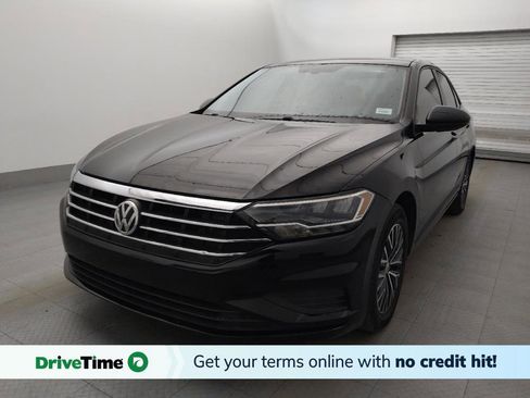 Used 2019 Volkswagen Jetta SE w/ Cold Weather Package FWD image 1