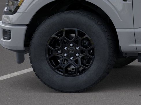 New 2026 Ford F150 XLT w/ Equipment Group 302A MID AWD/4WD image 19