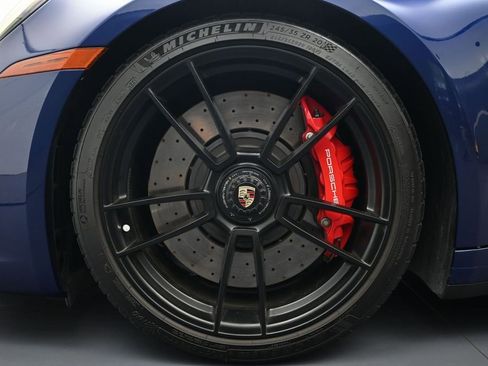 Certified 2022 Porsche 911 Carrera GTS RWD image 28