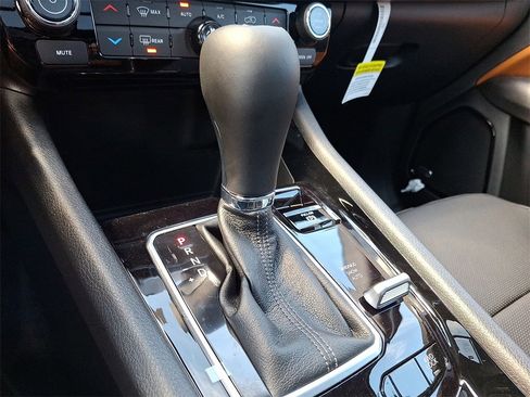 New 2025 Jeep Compass Limited w/ Elite Group image 11