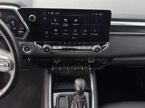 Used 2024 GMC Canyon Elevation w/ Elevation Premium Package image 19