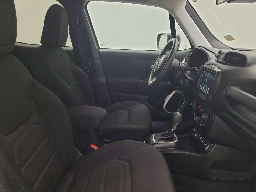 Used 2020 Jeep Renegade Latitude AWD/4WD image 21