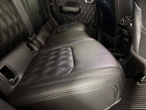 Used 2021 Jeep Gladiator Overland w/ Popular Equipment Package AWD/4WD image 30