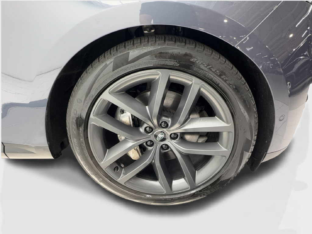 Used 2024 Land Rover Range Rover Sport SE AWD/4WD image 16