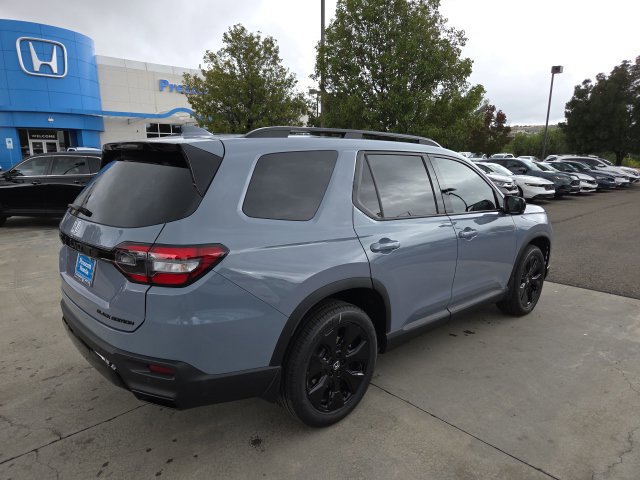 New 2026 Honda Pilot Black Edition image 3