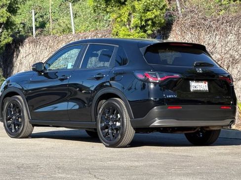 Certified 2024 Honda HR-V Sport image 6