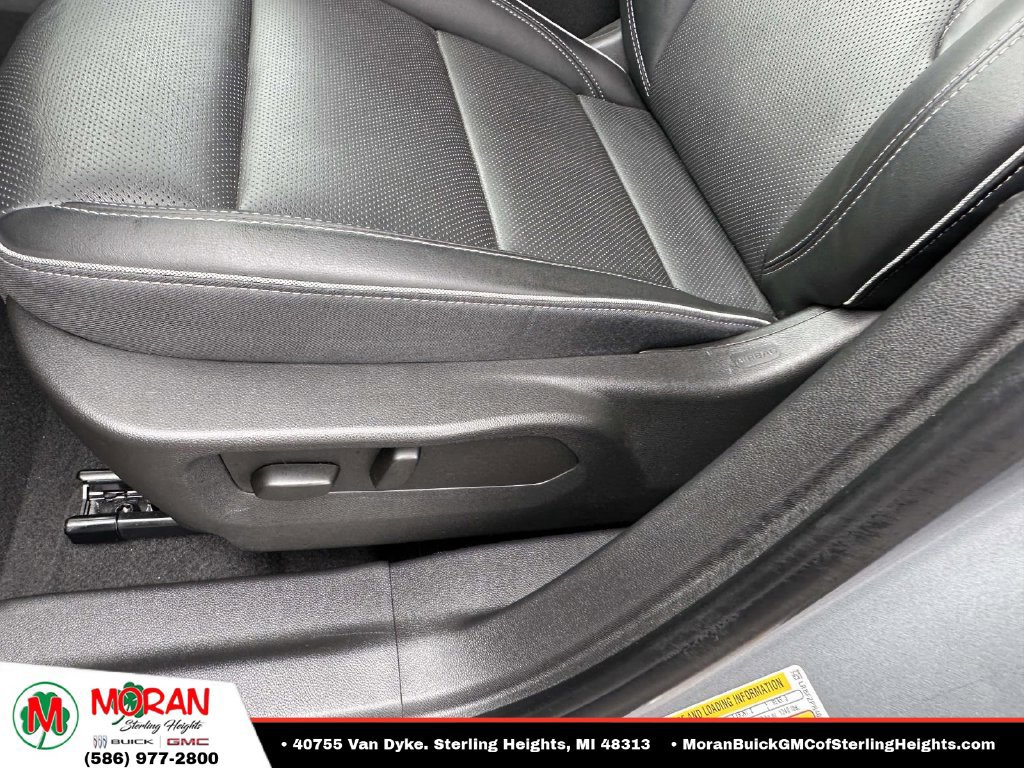 Certified 2023 Buick Envision Essence AWD/4WD image 18
