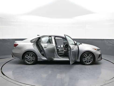 Certified 2023 Kia Forte GT-Line w/ GT-Line Premium Package image 41