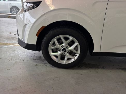 Used 2025 Kia Soul LX w/ LX Technology Package image 33