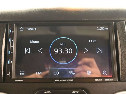 Used 2014 Jeep Wrangler Unlimited Sahara w/ Dual Top Group AWD/4WD image 17