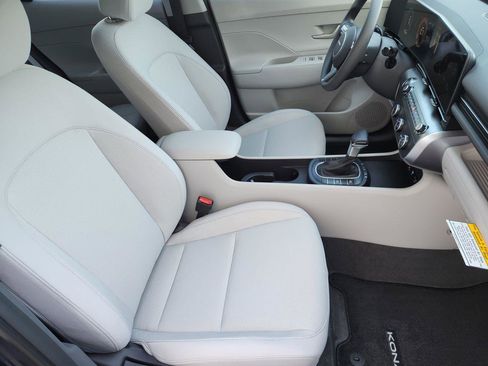 New 2026 Hyundai Kona SE FWD image 10