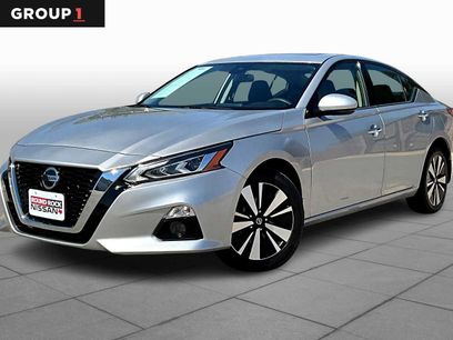 Certified 2022 Nissan Altima 2.5 SL