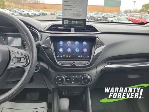 Used 2023 Chevrolet TrailBlazer LT w/ Convenience Package image 11