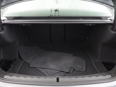 Used 2025 BMW 330i xDrive Sedan AWD/4WD image 17
