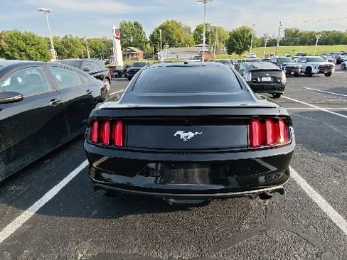Used 2015 Ford Mustang Premium RWD image 20