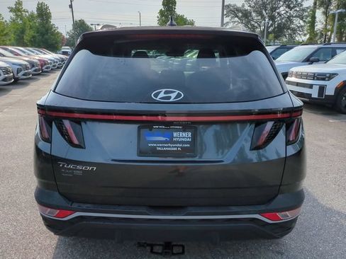 Certified 2022 Hyundai Tucson SEL FWD image 6