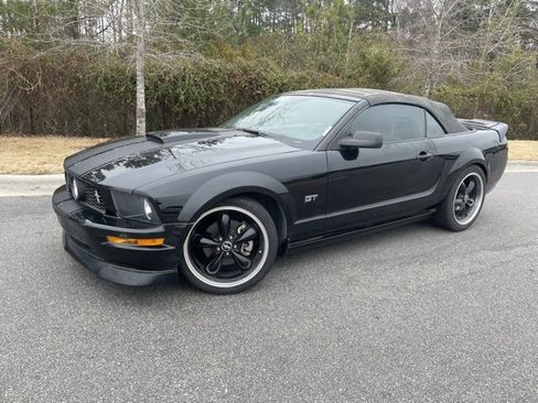 Used 2007 Ford Mustang GT image 1