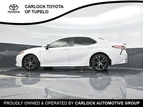 Used 2020 Toyota Camry SE FWD image 32