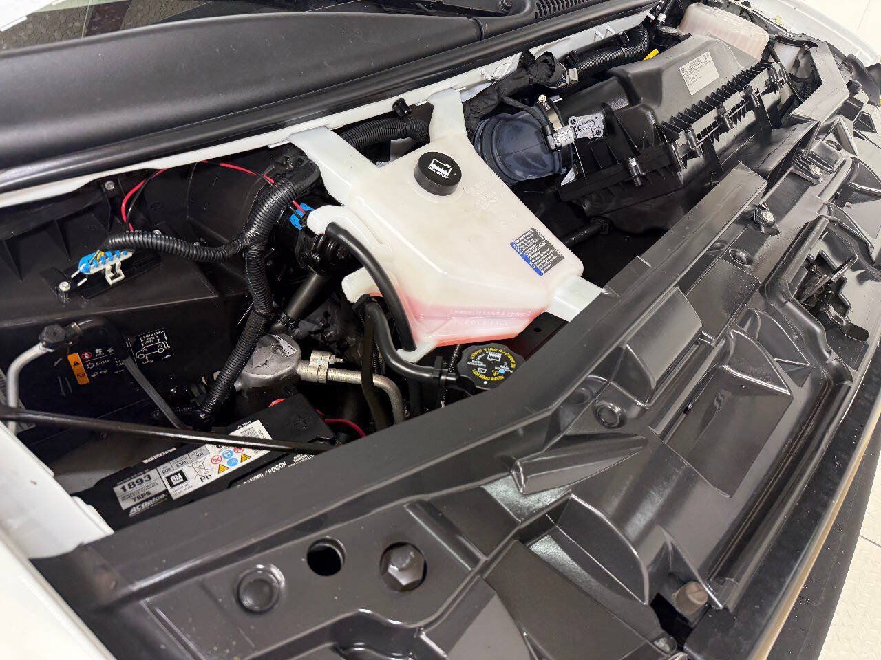 Used 2024 GMC Savana 2500 w/ Driver Convenience Package RWD image 79