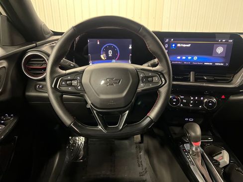 Certified 2025 Chevrolet Trax RS w/ Driver Confidence Package image 18