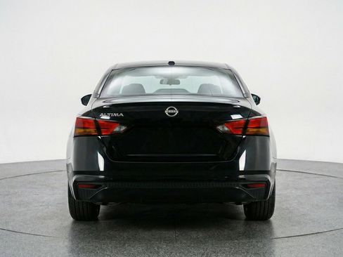 Used 2025 Nissan Altima 2.5 SV image 7