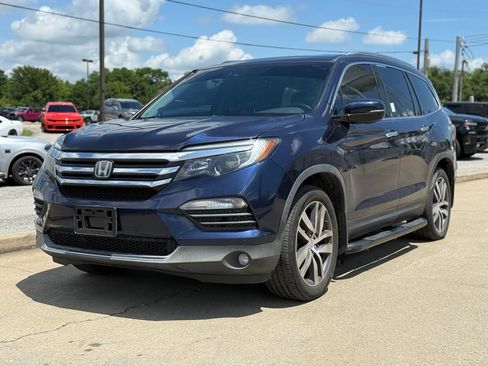 Used 2018 Honda Pilot Elite image 2