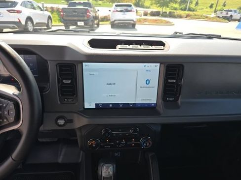 Used 2024 Ford Bronco Big Bend AWD/4WD image 17