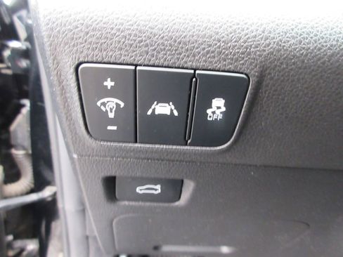 Used 2023 Kia K5 GT-Line image 23