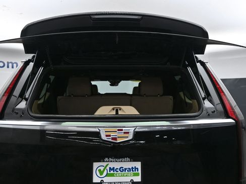 Used 2022 Cadillac Escalade ESV Premium Luxury image 13