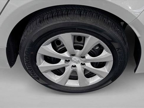 Used 2024 Toyota Corolla LE image 8
