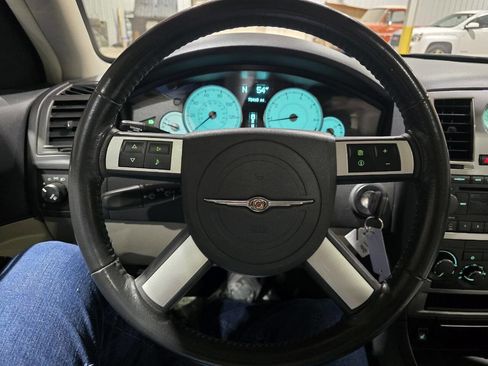 Used 2007 Chrysler 300 Touring L image 36