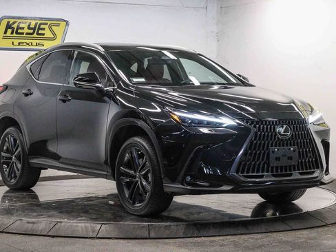 Used 2024 Lexus NX 450h+ AWD w/ Vision Package image 5